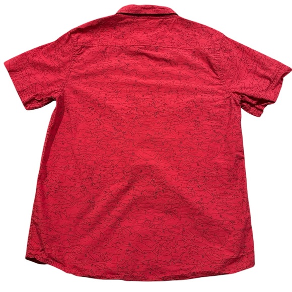 Penguin Shirt Boys Short Sleeve Button Up All Over Shark Print Red 14/16 Cotton - Picture 2 of 6